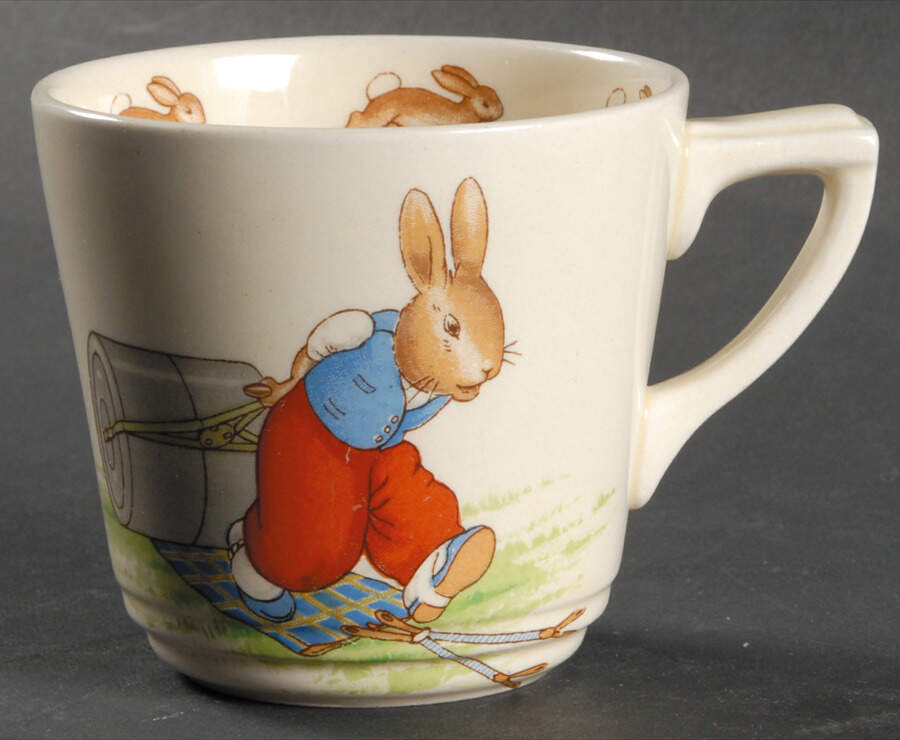 Bunnykins (Casino Shape) Casino Shape Flat Cup by Royal Doulton-1