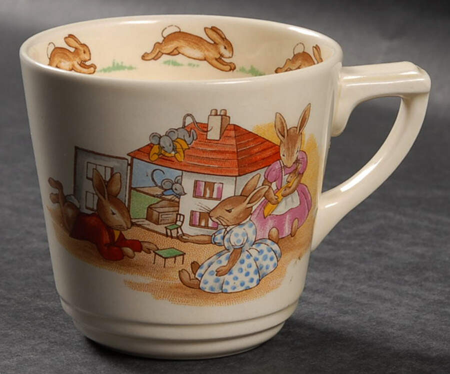 Bunnykins (Casino Shape) Flat Casino Shape Cup by Royal Doulton-1