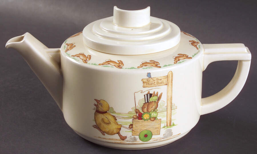 Bunnykins (Casino Shape) Teapot & Lid by Royal Doulton-1