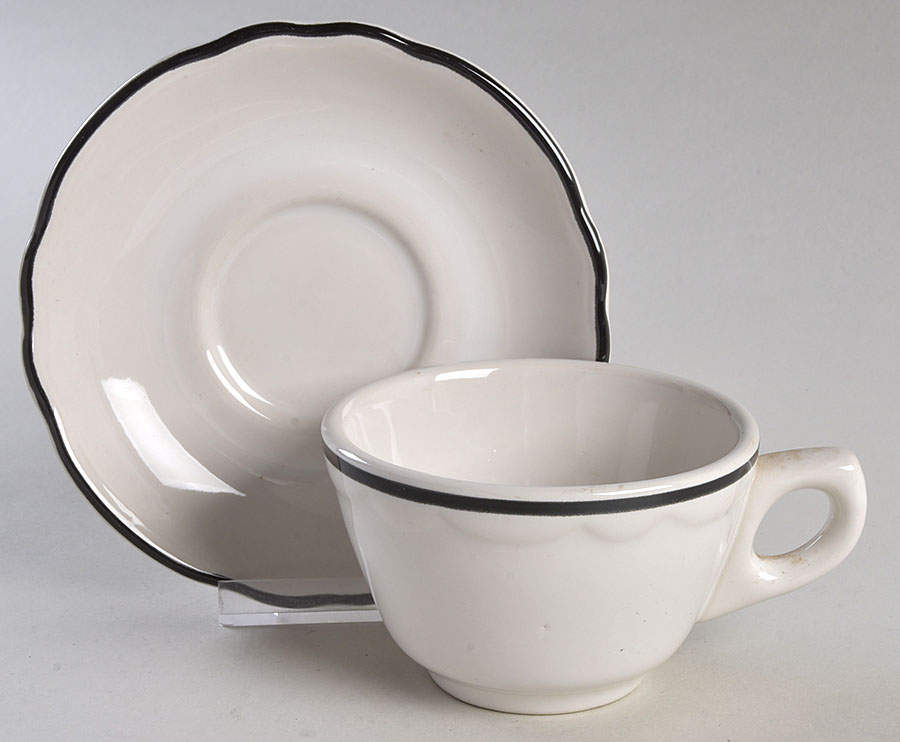 RGO6 Flat Cup & Saucer Set by Rego-1