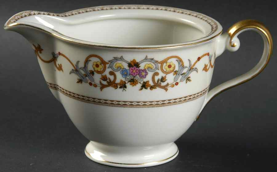 Wheeling (Occupied Japan) Creamer by Royal Embassy-1