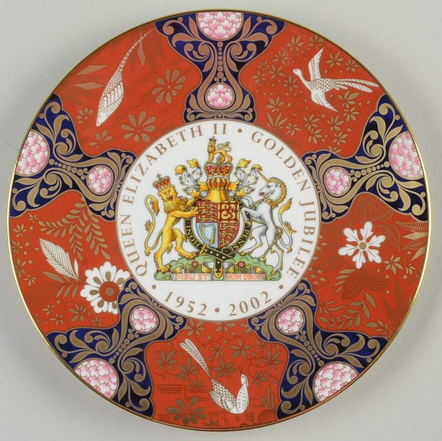 Queen's Golden Jubilee Salad Plate by Royal Worcester-1