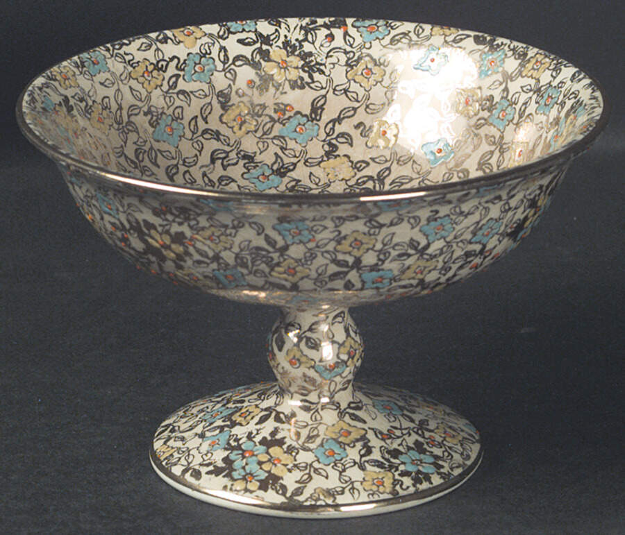 Gold Leaves Round Compote (Height X Width) by Royal Winton-1