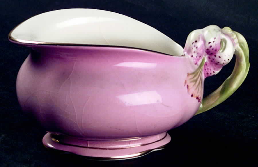 Tiger Lily Pink (Gold Trim) Mint Boat by Royal Winton-1