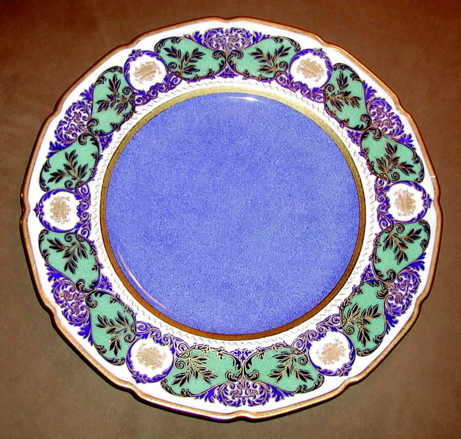 BB1138 Dinner Plate by Royal Doulton-1