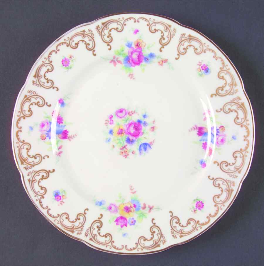 Aristocrat Salad Plate by Royal Bayreuth-1