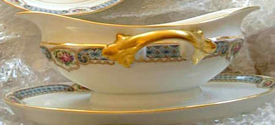 R1042 Gravy Boat with Attached Underplate by Rosenthal - Continental-1
