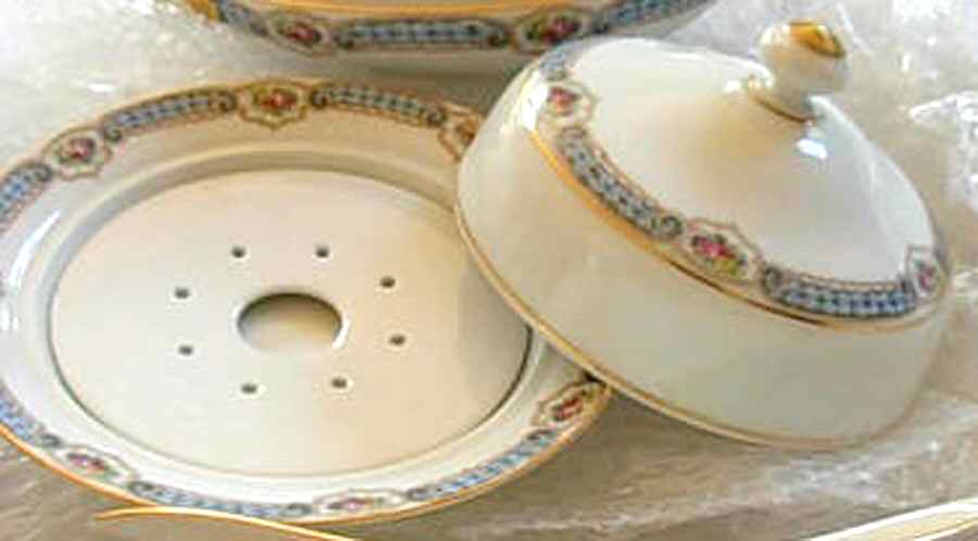 R1042 Round Covered Butter by Rosenthal - Continental-1