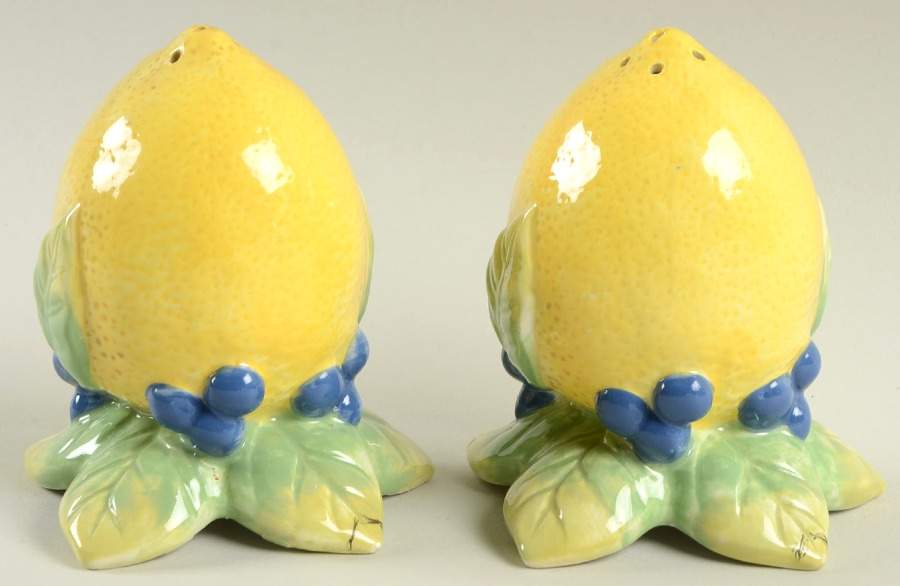 Carmina Accessories Sculpted Salt & Pepper Set by Royal Doulton-1