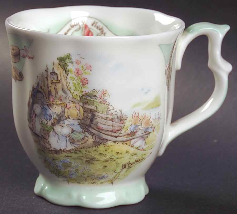 Brambly Hedge Homeward Bound Mug by Royal Doulton-1