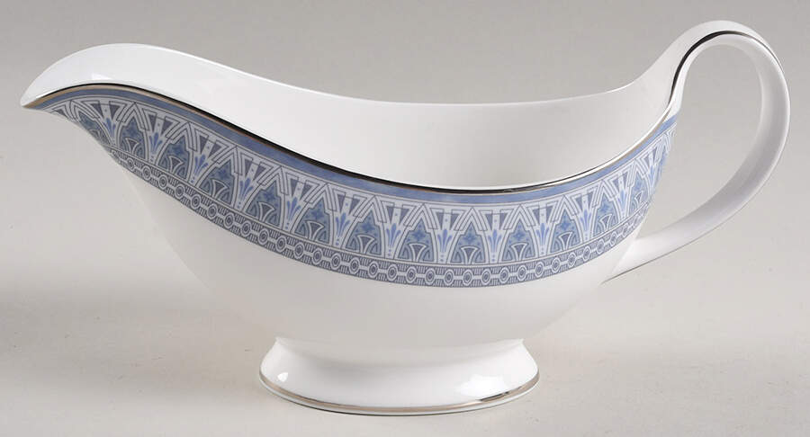 Rossetti Gravy Boat by Royal Doulton-1