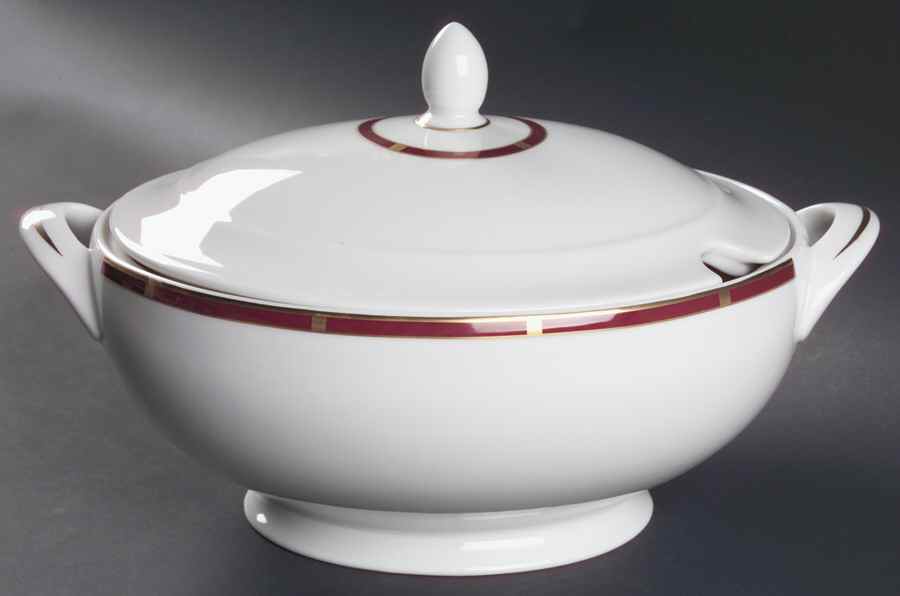 Lexington Tureen &  Lid by Royal Doulton-1