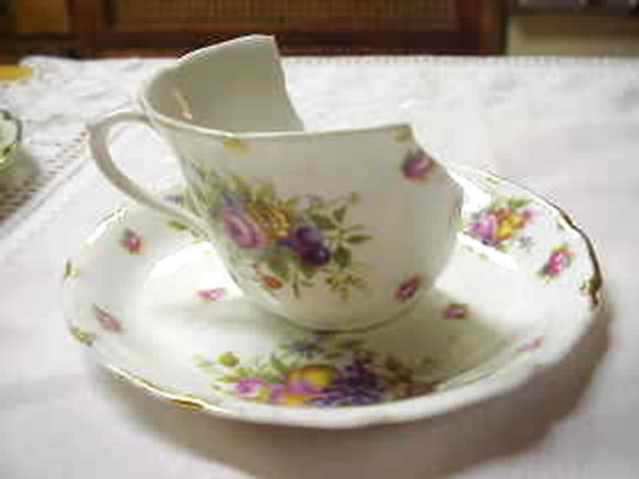 E3400 Flat Cup & Saucer Set by Royal Doulton-1