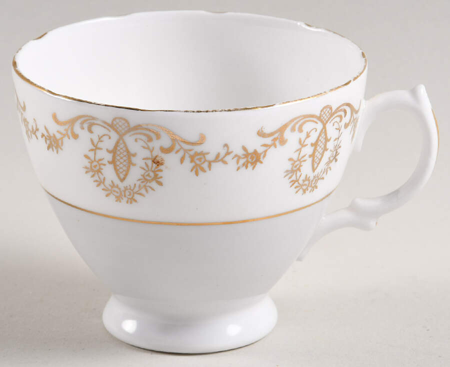 RVA39 Footed Cup by Royal Vale-1