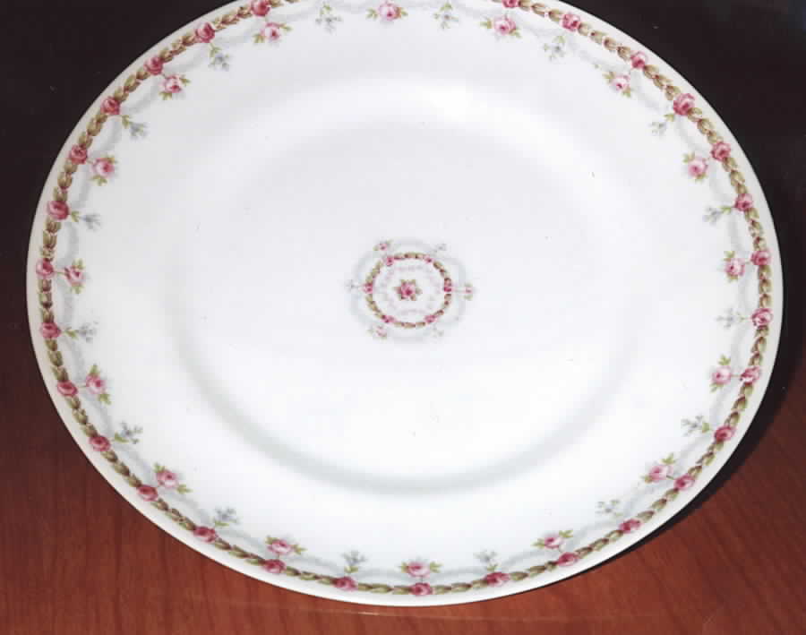 RDN94 Dinner Plate by M Redon-1