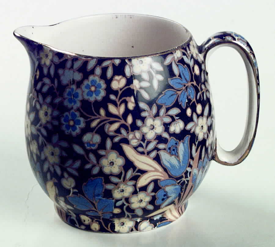 Blue Tulip Countess Creamer by Royal Winton-1