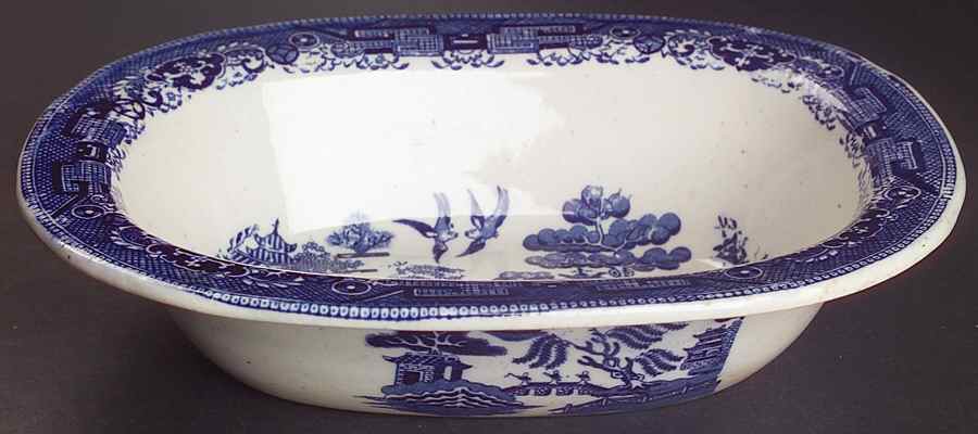 Willow (No Trim) 9" Oval Vegetable Bowl by Royal Doulton-1