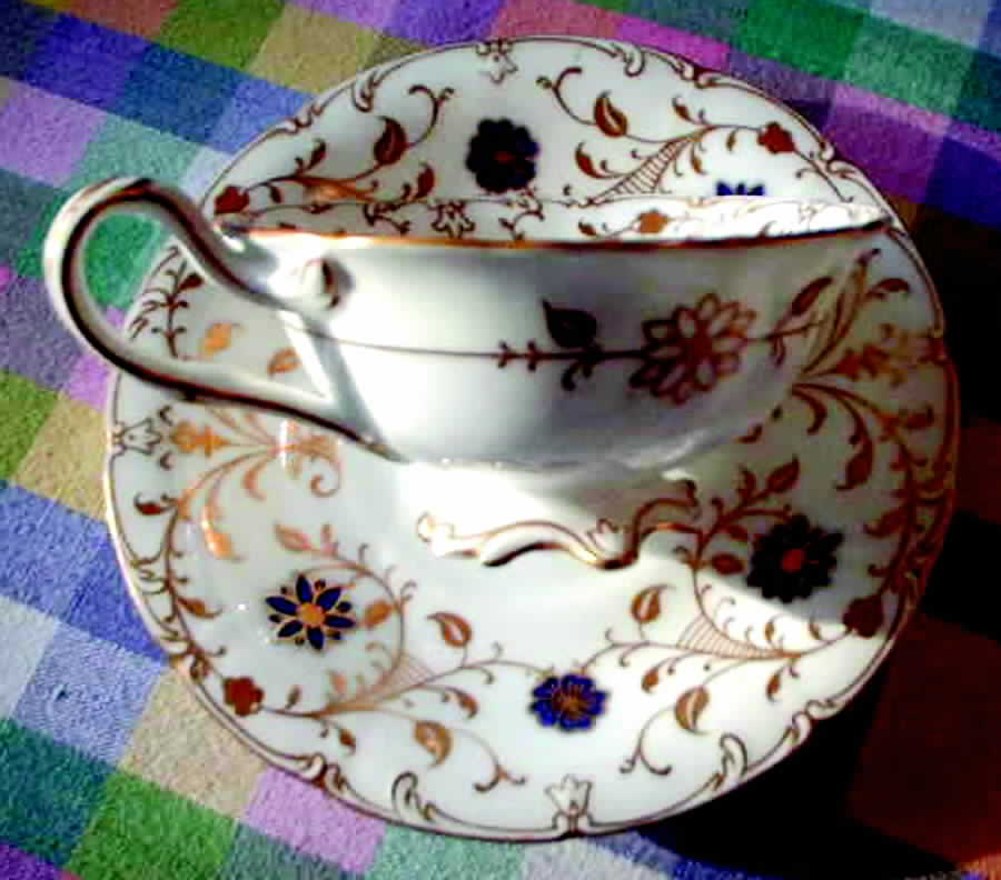 K6626 Footed Cup & Saucer Set by Royal Cauldon-1