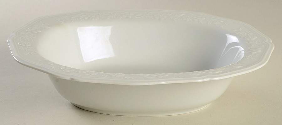 Hawthorne 10" Oval Vegetable Bowl by Raynaud-1