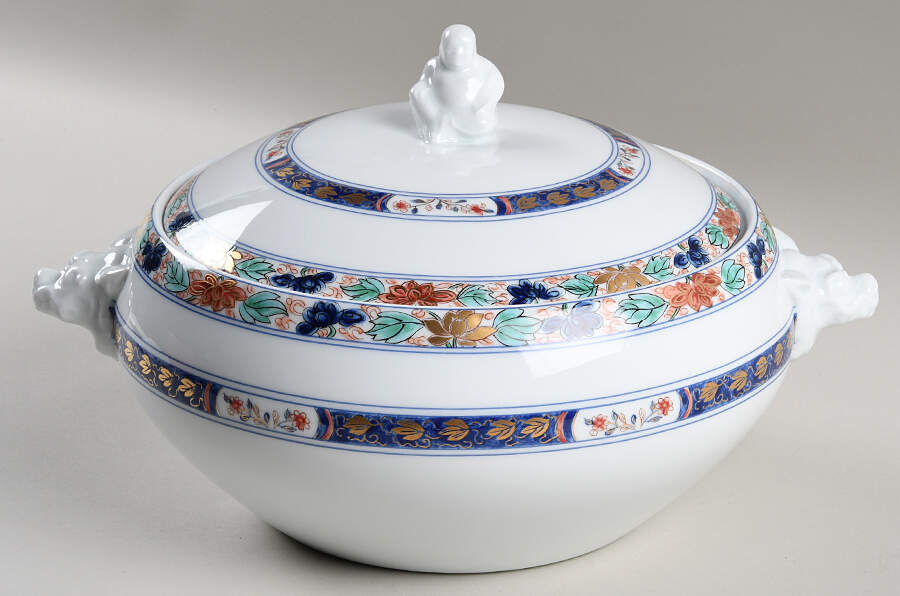 Koutani (White Background) Tureen &  Lid by Raynaud-1