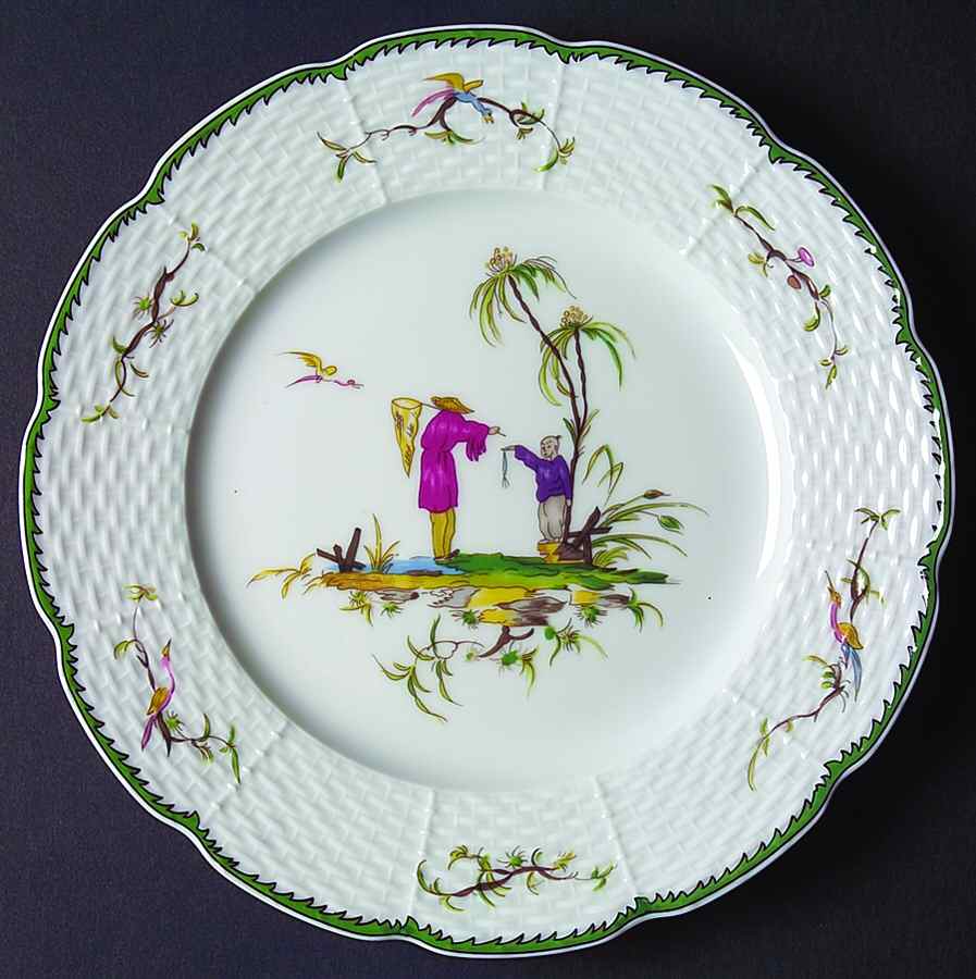 Si Kiang Luncheon Plate by Raynaud-1