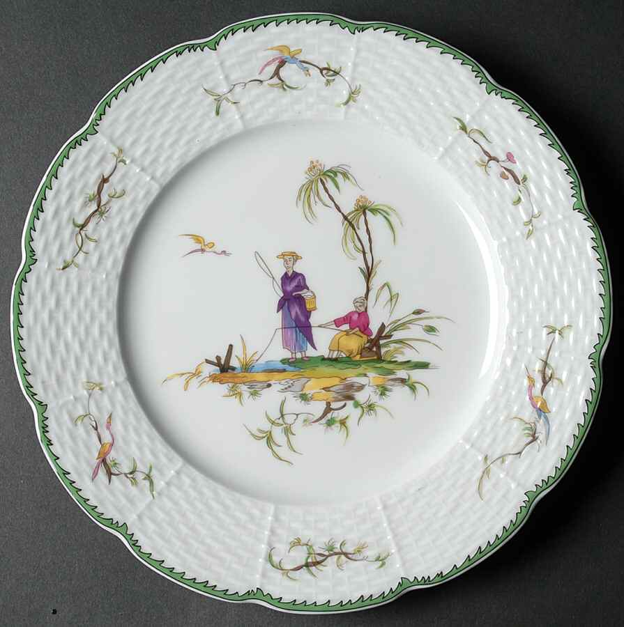 Si Kiang Luncheon Plate by Raynaud-1
