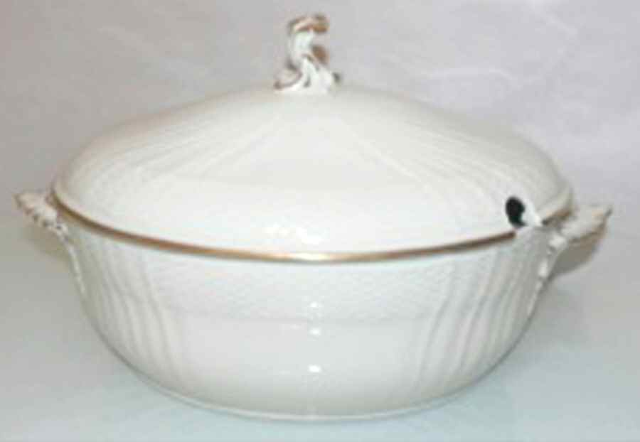 1235 Tureen &  Lid by Royal Copenhagen-1