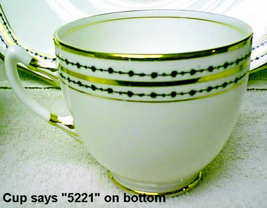 5221 Footed Cup by Royal Albert-1