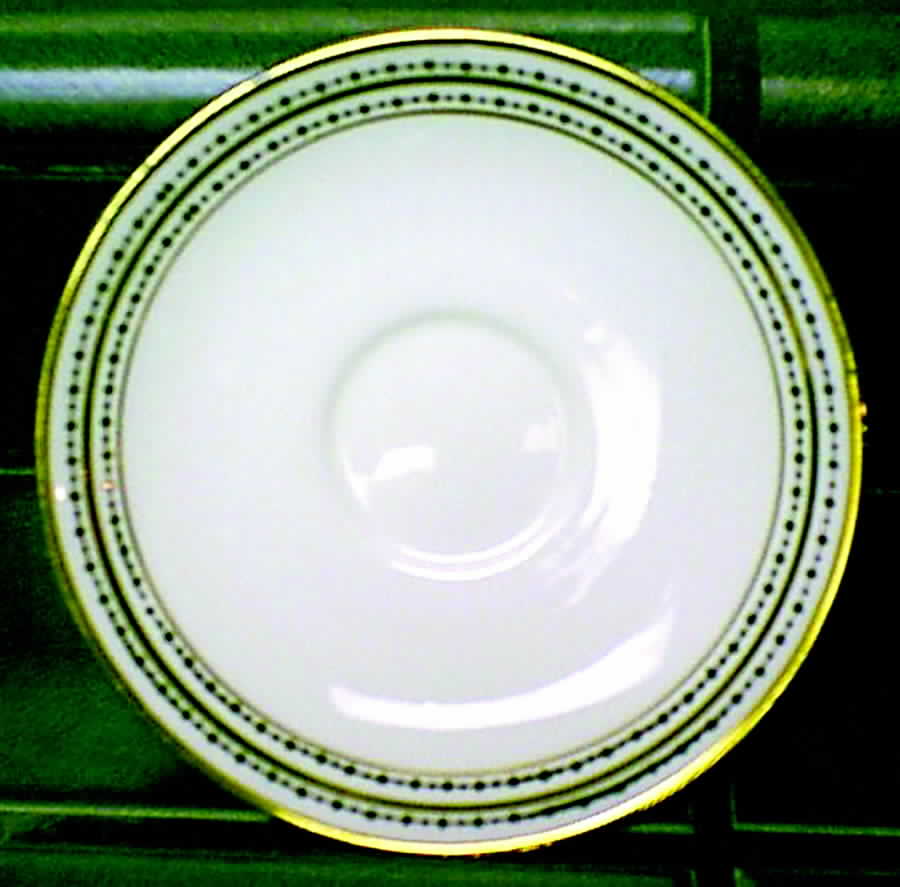 5221 Saucer by Royal Albert-1