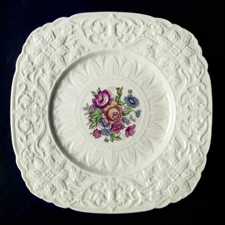 X279 Luncheon Plate by Royal Cauldon-1