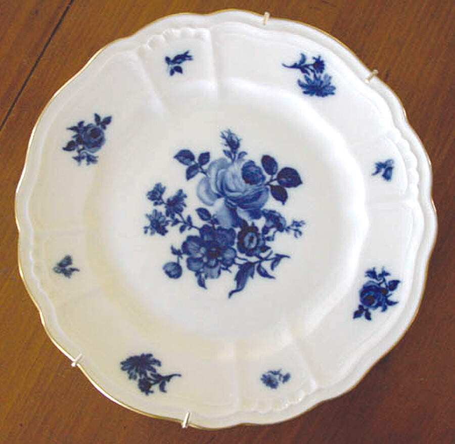RXH62 Dinner Plate by Retsch & Co-1