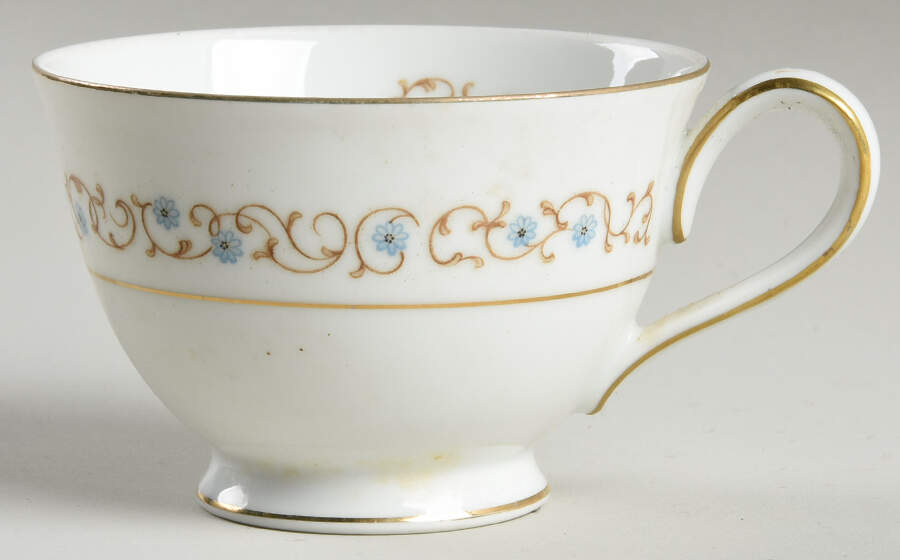 Tamworth Footed Cup by Rose (Japan)-1