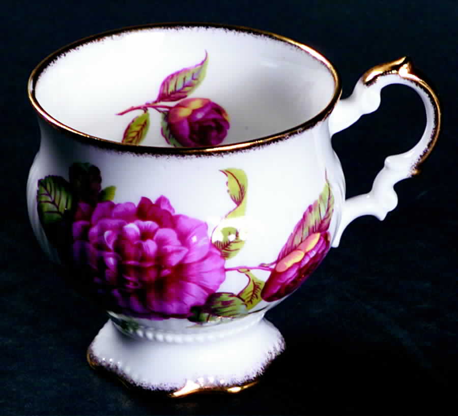 R2C6 Footed Cup by Royal Crest(England)-1