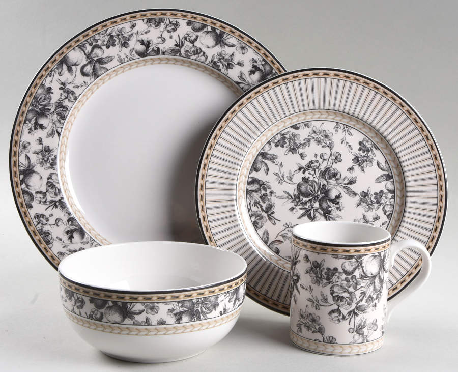 Provence Noir 32 Piece Estate Set by Royal Doulton-1