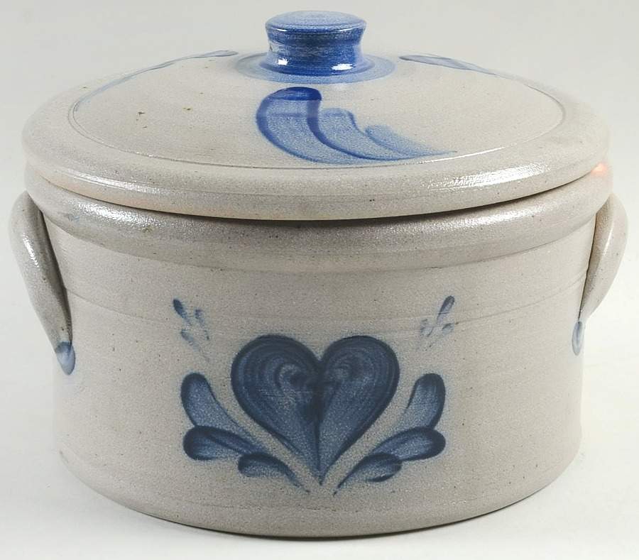 Heart 2 Qt Round Covered Casserole by Rowe Pottery-1