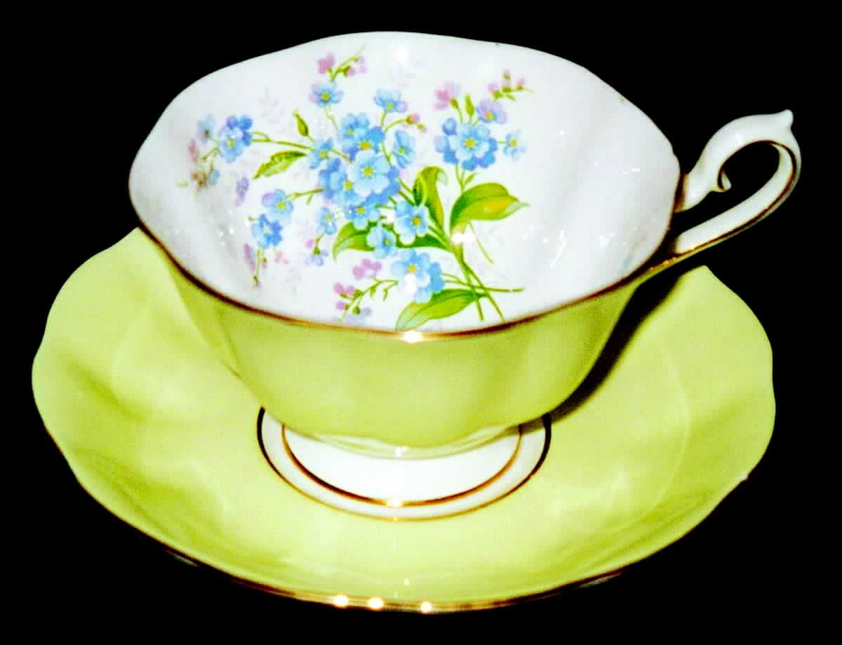 ROA95 Footed Cup & Saucer Set by Royal Albert-1