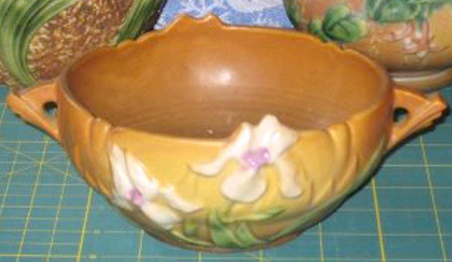 Iris Brown 5" Round Handled Bowl by Roseville-1