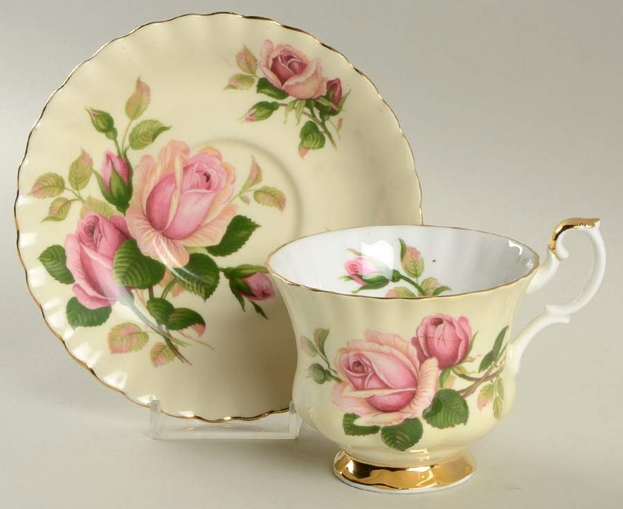 English Beauty (Montrose) Footed Cup & Saucer Set by Royal Albert-1