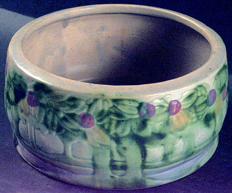 Vista (Lavender Accent) 7" Fern Dish by Roseville-1