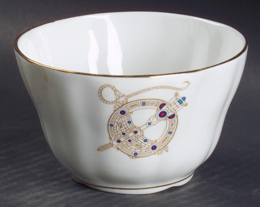 Tara Brooch (Scalloped) Open Sugar Bowl by Royal Tara-1