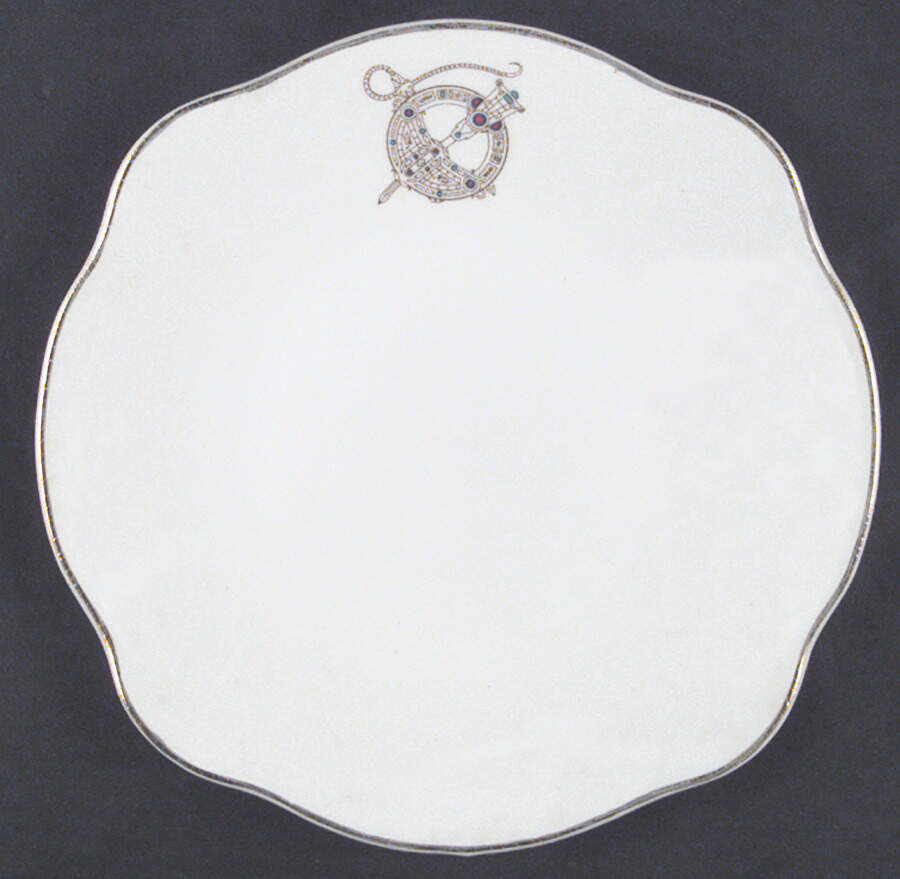 Tara Brooch (Scalloped) Handled Cake Plate by Royal Tara-1