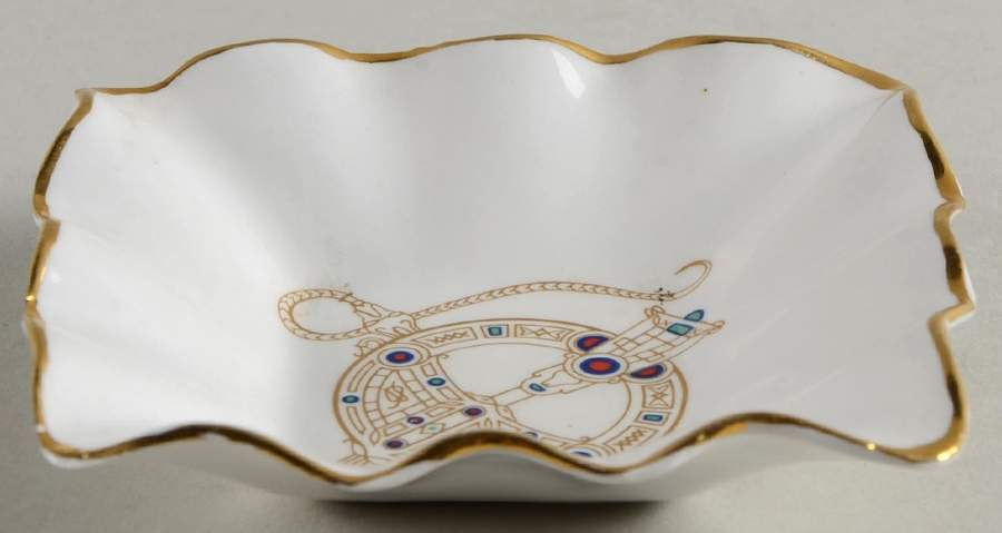 Tara Brooch (Scalloped) Silver Tray by Royal Tara-1