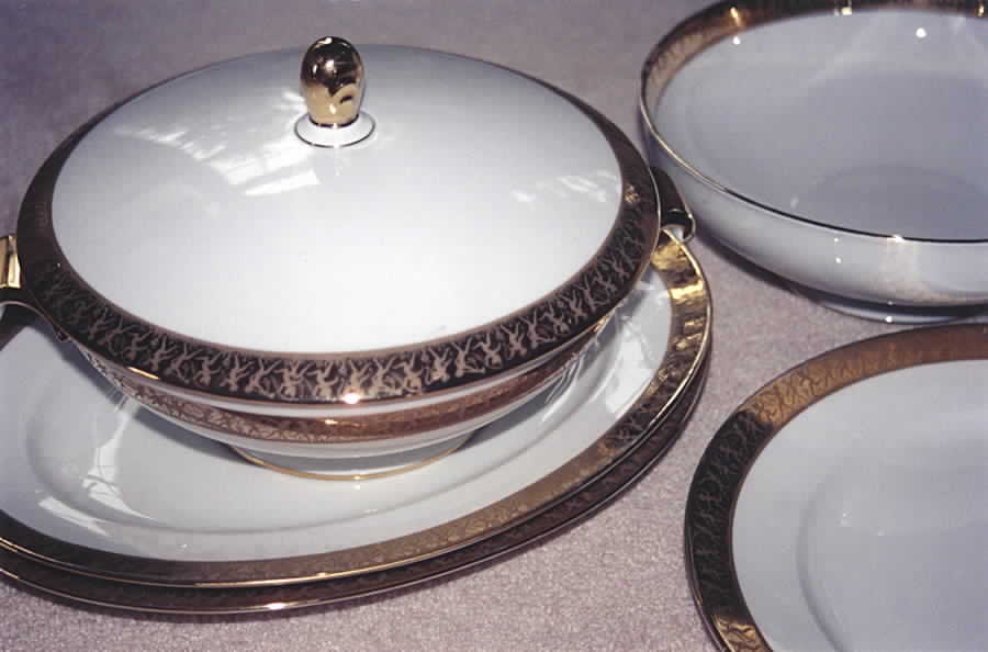 R1197 Round Covered Vegetable by Rosenthal - Continental-1