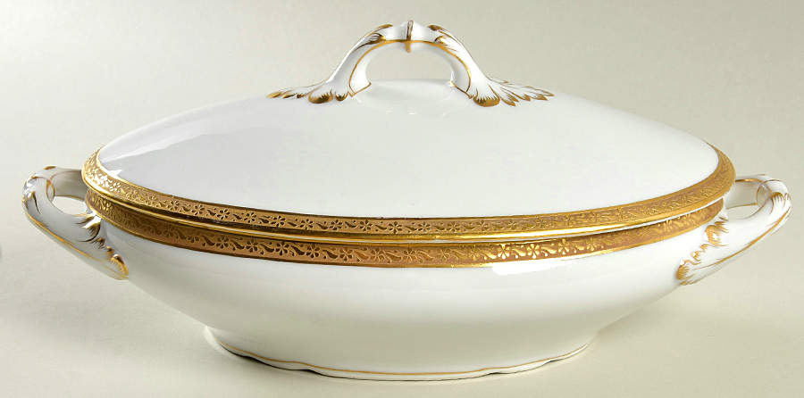 RSC40 Oval Covered Vegetable by Royal Schwarzburg-1