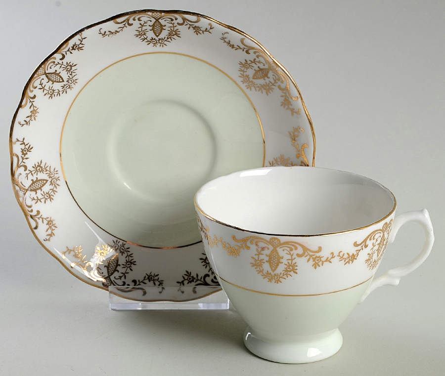 7352 Footed Cup & Saucer Set by Royal Vale-1