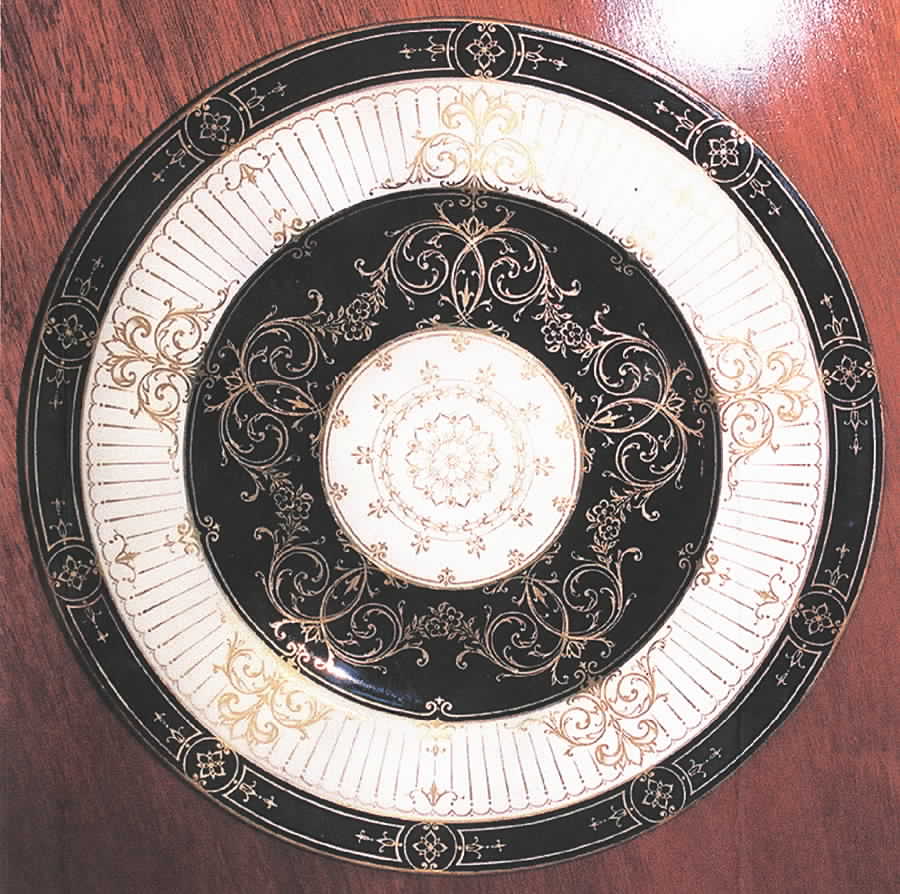 RW114 Dinner Plate by Royal Worcester-1