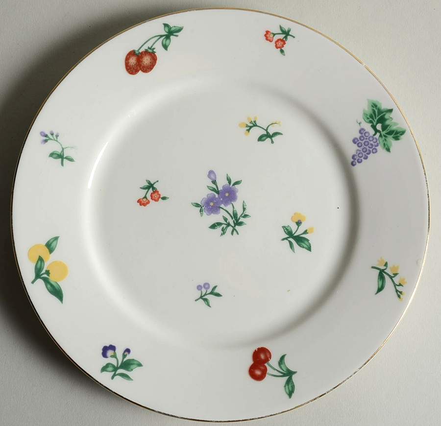 Chelsea (Gold Trim) Salad Plate by Royal Majestic-1