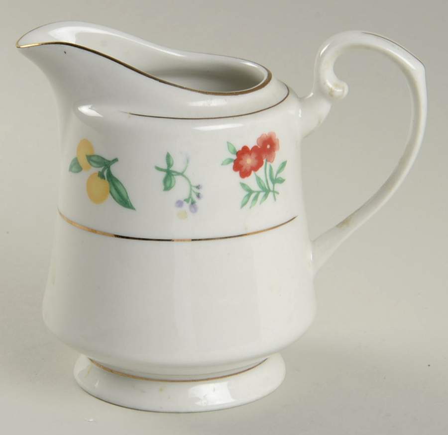 Chelsea (Gold Trim) Creamer by Royal Majestic-1