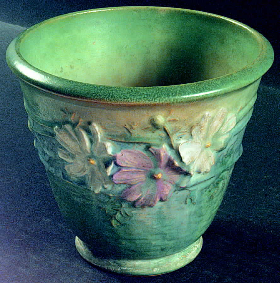 Cosmos Green 6" Flower Pot No Underplate by Roseville-1