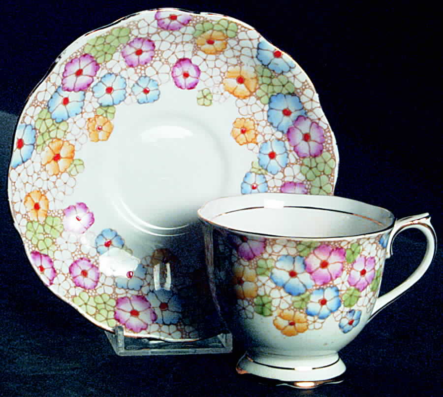 1118 Footed Cup & Saucer Set by Royal Albert-1